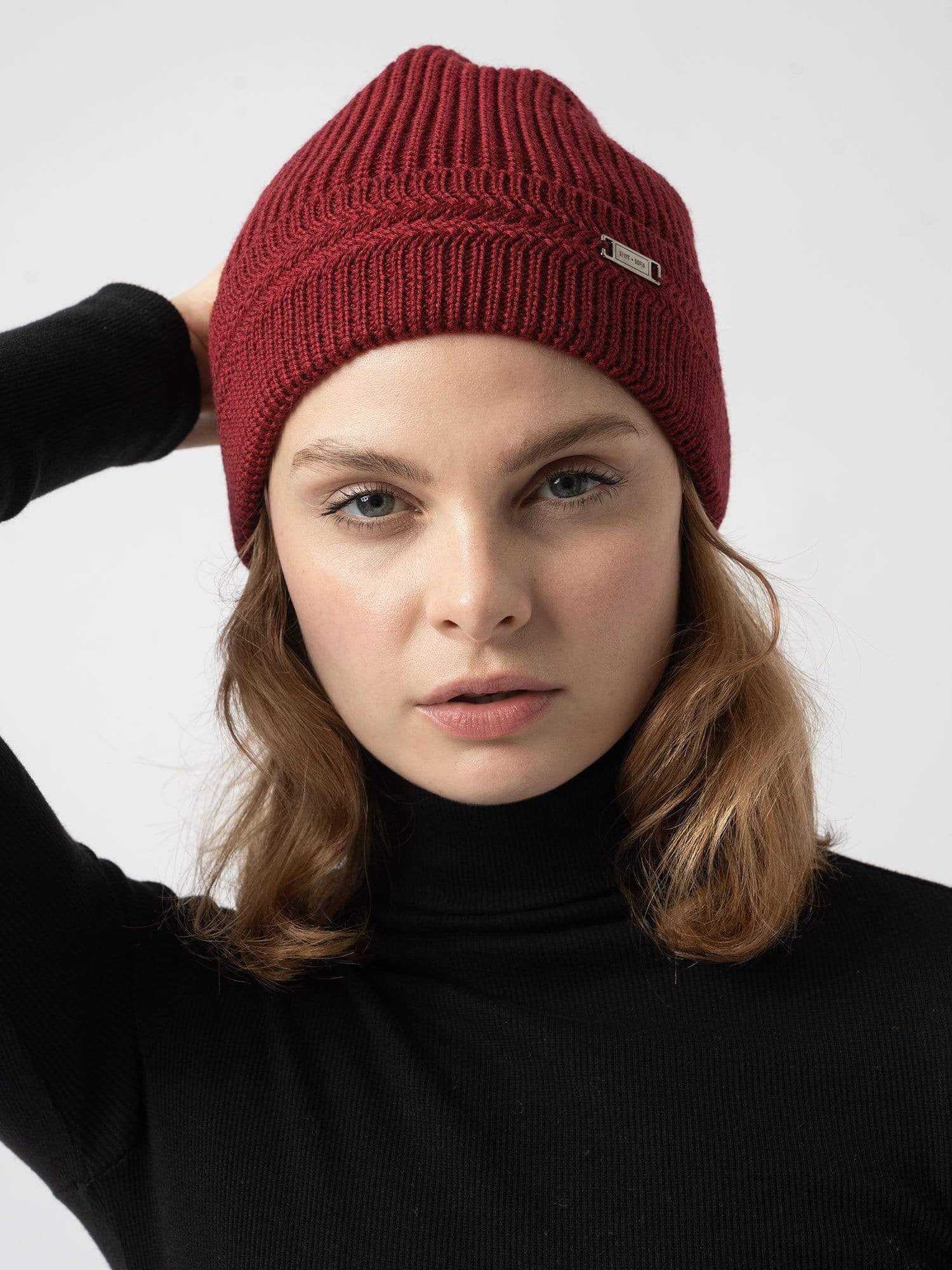 Merino Beanie - Deep Red